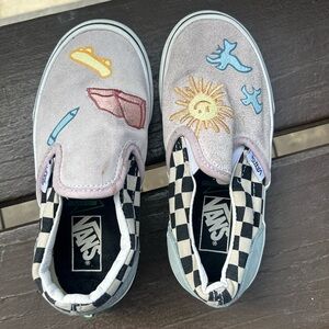 Vans Kids Sneakers with Embroidered Designs - Gray and Multicolor